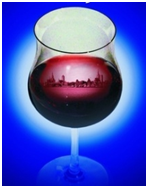 Weinprinzessin MV - Siluette von Stralsund im Glas auf blauem Grund, der Farbe von Himmel und Ostsee